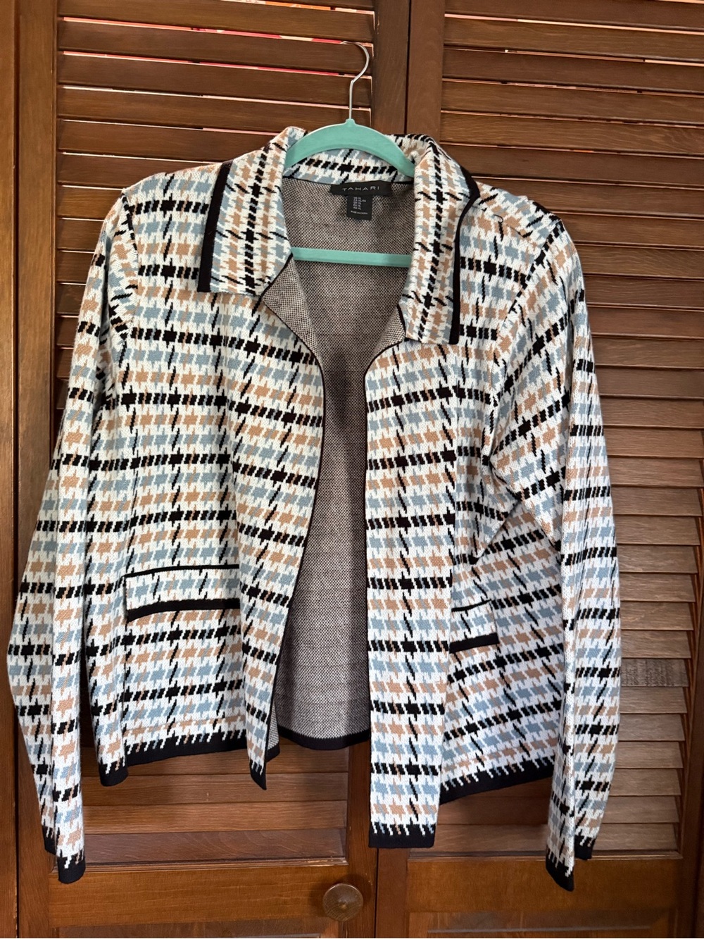 Tahari Beige, Black & White Houndstooth Open-Front Jacket